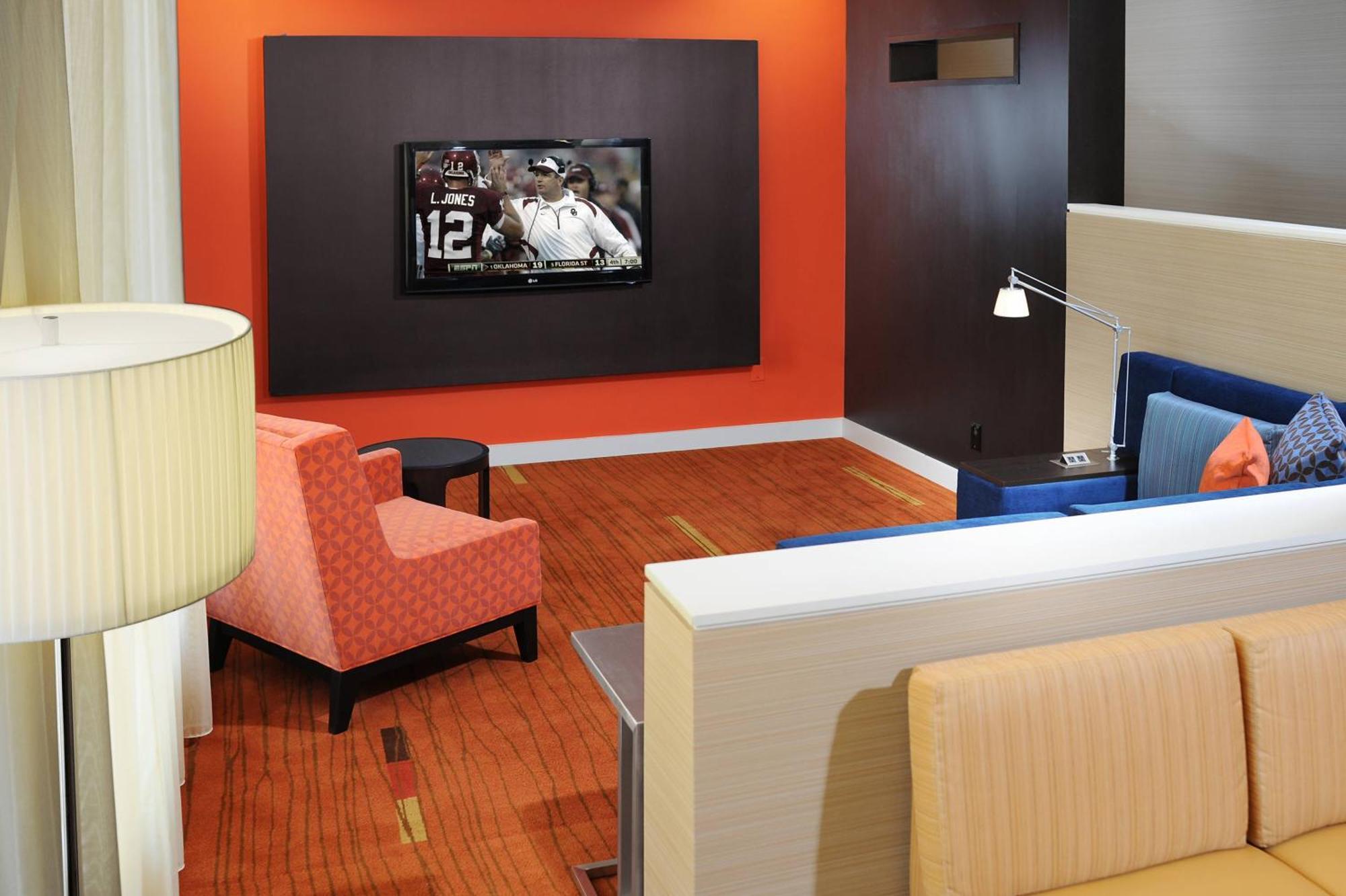 Courtyard By Marriott Oklahoma City Airport Exterior photo