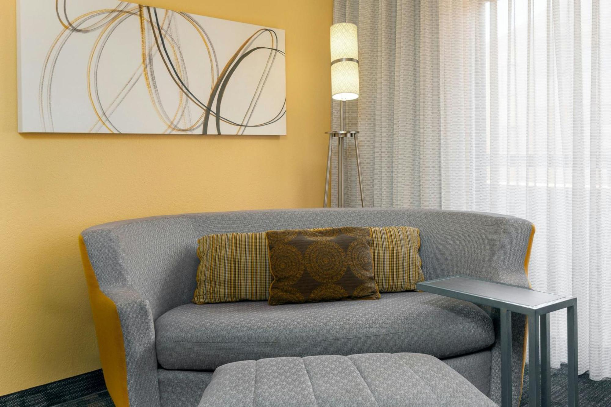 Courtyard By Marriott Oklahoma City Airport Exterior photo